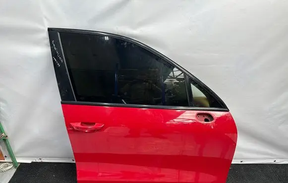 Porsche Cayenne (92A) Front door