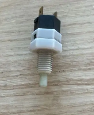 Saab 9-3 Ver1 Brake pedal sensor switch 19292002