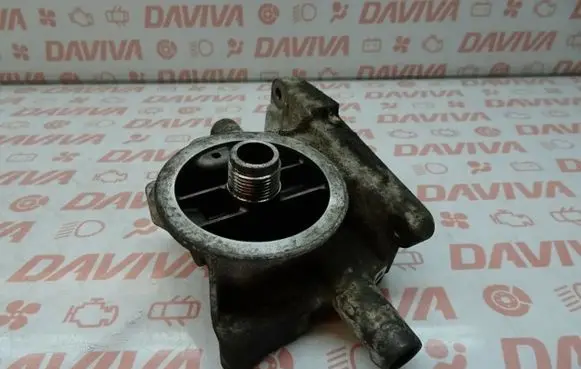Mitsubishi Colt Oil filter mounting bracket 