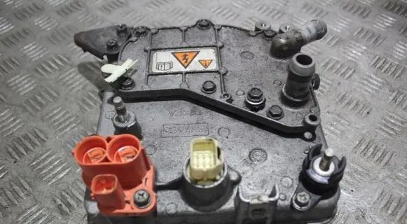 Lincoln MKS Voltage converter/converter module 14B227