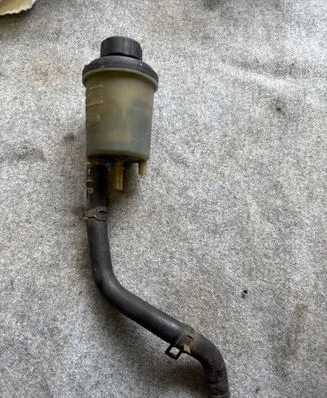 Volvo V60 Power steering fluid tank/reservoir 6G913R700BC