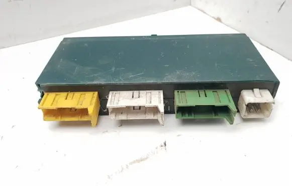 BMW 7 E32 Comfort/convenience module 8355817 5DK00696501