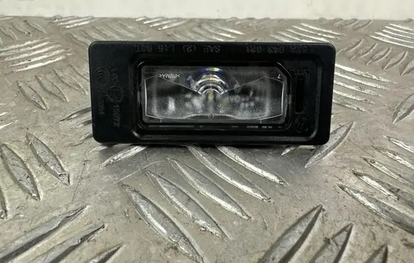 Seat Arona Number plate light E215072 5NA943021