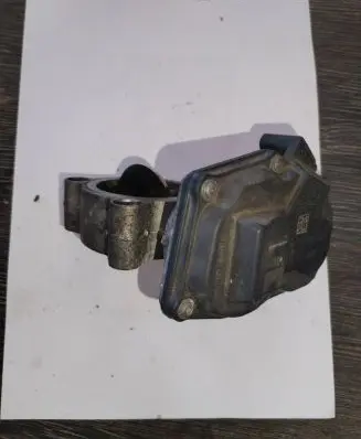 BMW 5 F10 F11 Throttle valve 10378517 7810752