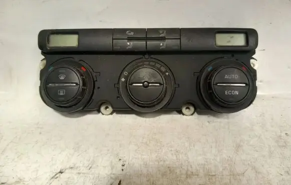 Skoda Octavia Mk2 (1Z) Climate control unit
