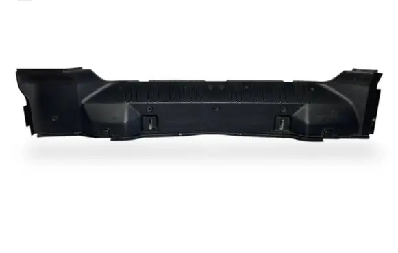 Trunk/boot sill cover protection