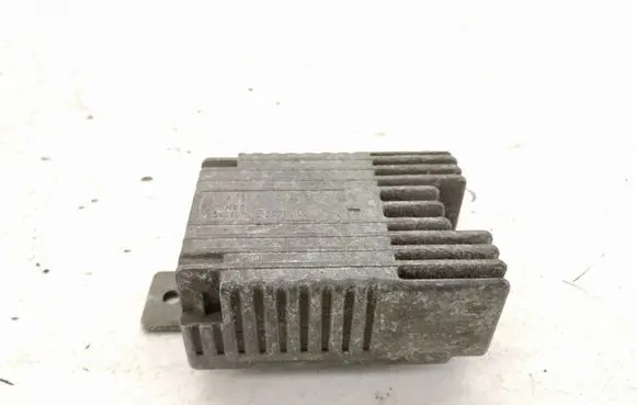 Mercedes-Benz SLK R170 Coolant fan relay A0225456232 0225456232