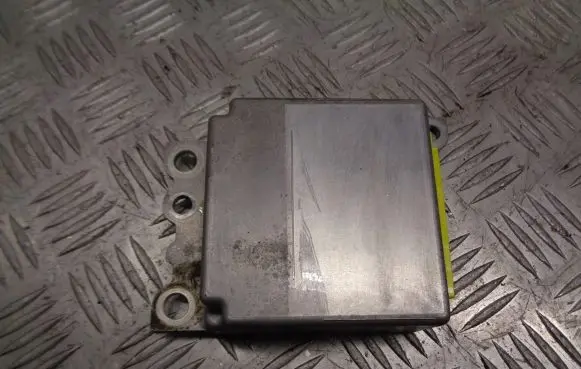 Nissan X-Trail T30 Airbag control unit/module 988209H600
