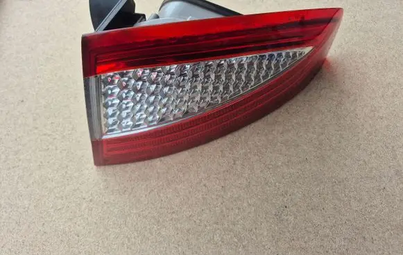 Ford Mondeo MK IV Rear/tail lights 7S7113404A