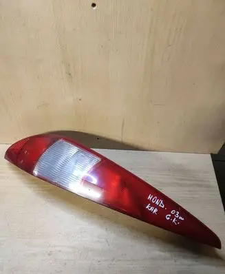 Ford Mondeo Mk III Rear/tail lights 1S7113404C