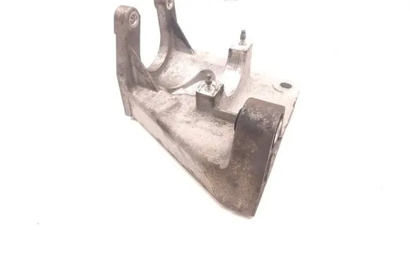 Land Rover Range Rover Evoque L538 Engine mounting bracket EJ32-4H473-AD