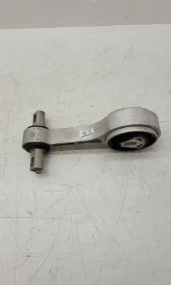 Maserati Ghibli Engine mount bracket 06700036300