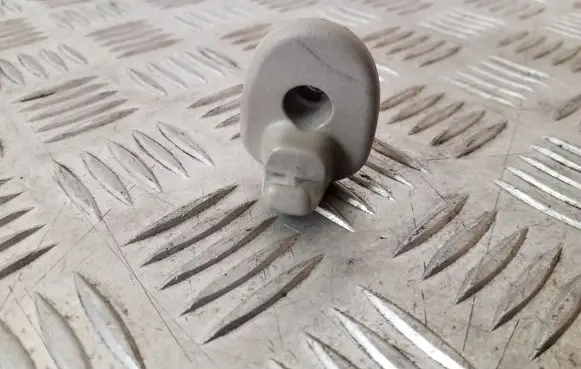 Sun visor clip/hook/bracket