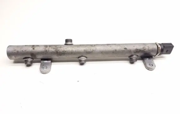 Mercedes-Benz CLS C219 Fuel main line pipe A6420702695