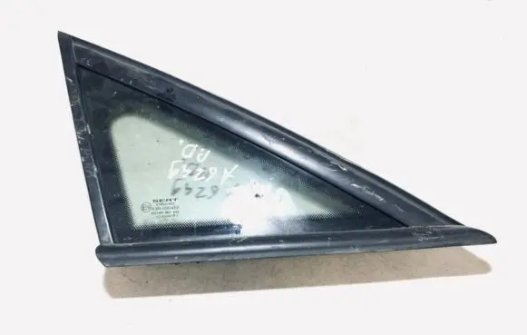 Seat Altea Front triangle window/glass 