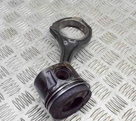 Mercedes-Benz E W211 Piston A6420302617 A6420305220