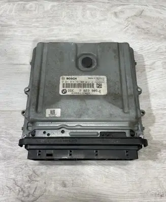 BMW 7 F01 F02 F03 F04 Engine control unit/module 7823905 030013399 0281014727