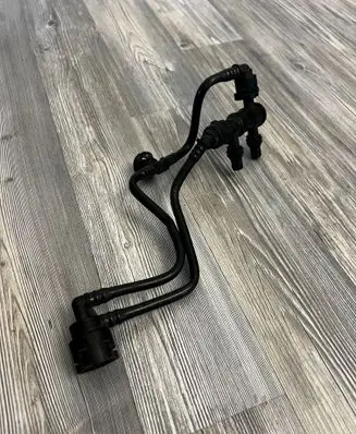 Mercedes-Benz CLS C257 Engine coolant pipe/hose A2135010501