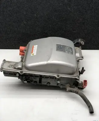 Toyota Prius (XW20) Voltage converter inverter G920047120