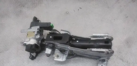 Volvo V70 Steering wheel axle 9491778