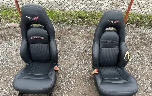 Seat set