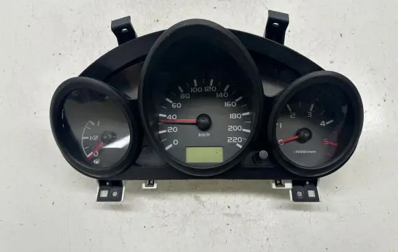 Mitsubishi Colt Speedometer (instrument cluster) 8100A931 MM0038001