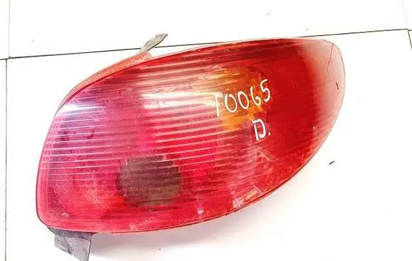 Peugeot 206 Rear/tail lights 2563