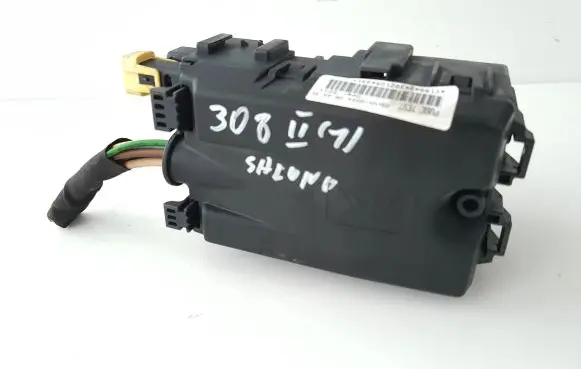 Peugeot 308 Fuse module 9675730380