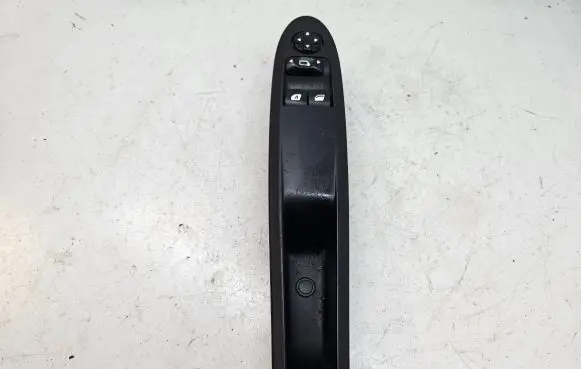 Citroen DS3 Electric window control switch 96638230XT