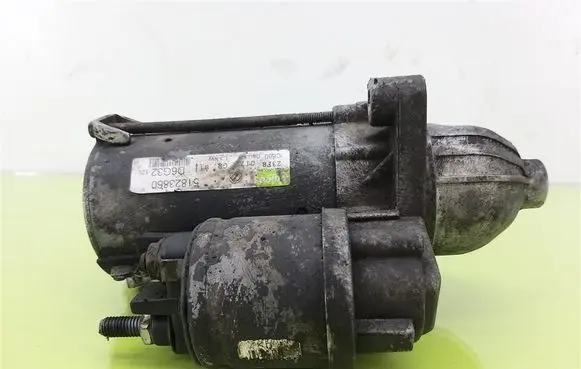 Fiat Grande Punto Starter motor 51823860