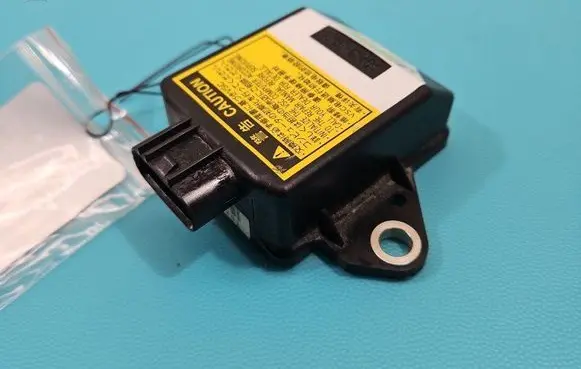 Toyota RAV 4 (XA30) Central body control module 89183-42010 IMPRK1502831