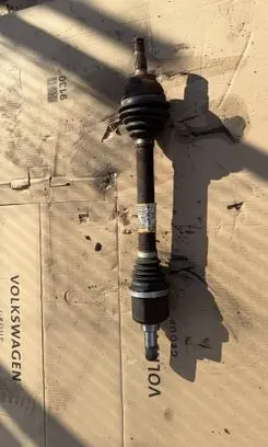 Peugeot 2008 I Front driveshaft 9684134780
