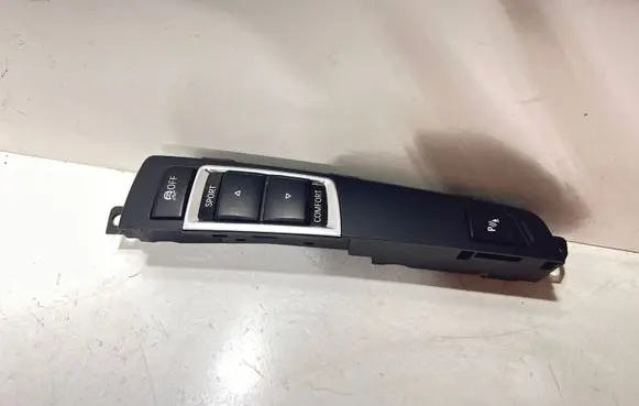BMW 5 F10 F11 Parking (PDC) sensor switch 9202951