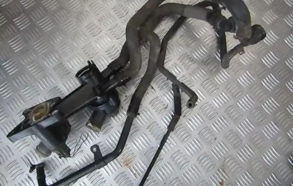 Volkswagen Golf V Engine coolant pipe/hose 03C121118C 03C121121C