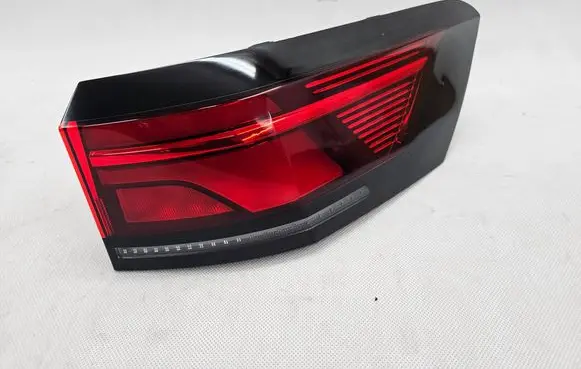 Volkswagen PASSAT B9 Rear/tail lights SPEED3J0945096 3J0945096