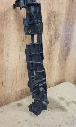 Mercedes-Benz C W205 Radiator mount bracket A0995042118