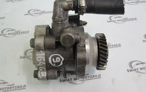 Nissan Terrano Power steering pump 1Y261034 2X800