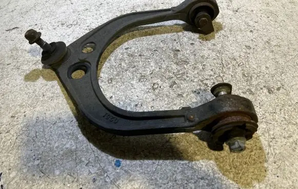 Dodge Challenger Front upper control arm/wishbone 