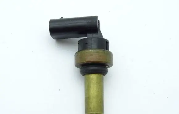 Mitsubishi Pajero Coolant temperature sensor 12641073