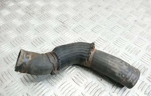 Toyota Avensis T270 Engine coolant pipe/hose