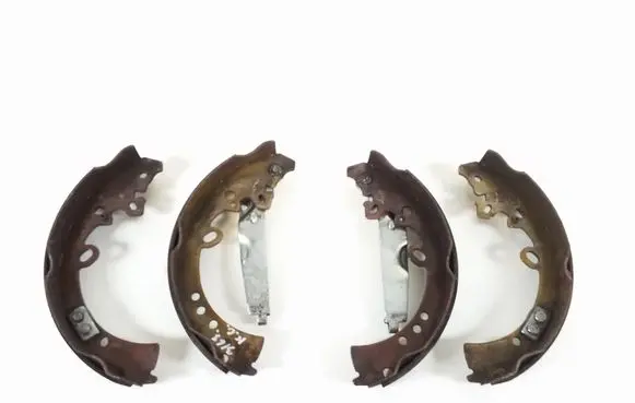 Toyota Hilux (AN10, AN20, AN30) Handbrake/parking brake pads 04495-0K070
