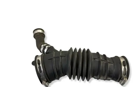 Ford Mondeo MK V Turbo air intake inlet pipe/hose DS739C662ME