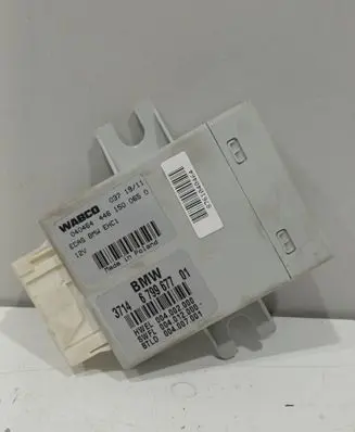 BMW 5 F10 F11 Air suspension control unit module (rear) 6799677 4461500650 004002000
