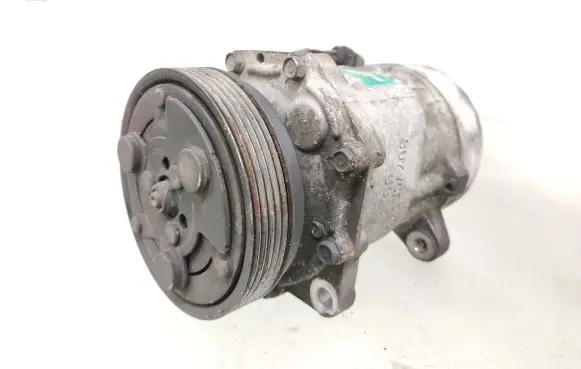Volkswagen Caddy Air conditioning (A/C) compressor (pump) 7H0820803F