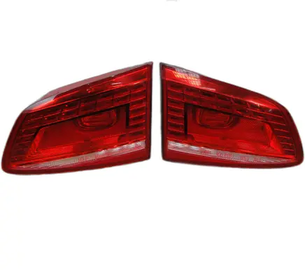Volkswagen PASSAT B7 Rear/tail lights