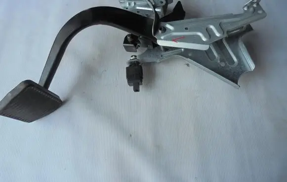 Volvo XC90 Brake pedal 8622064