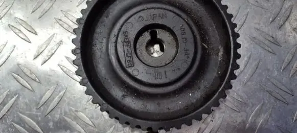 Subaru Legacy Camshaft pulley/ VANOS 