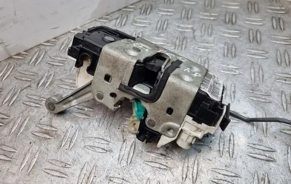 Dodge Nitro Front door lock 04589469AD P04589469AD