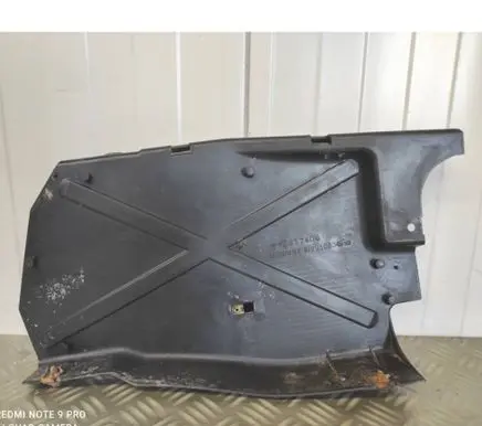 Opel Vivaro Engine splash shield/under tray 93857408 8200505045