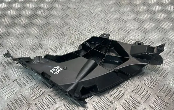 Front bumper mounting bracket